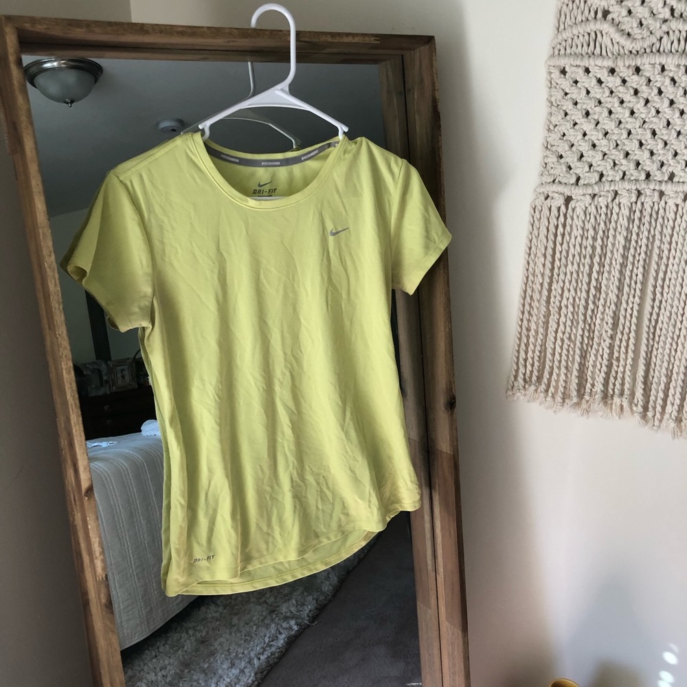 Nike dri fit workout top